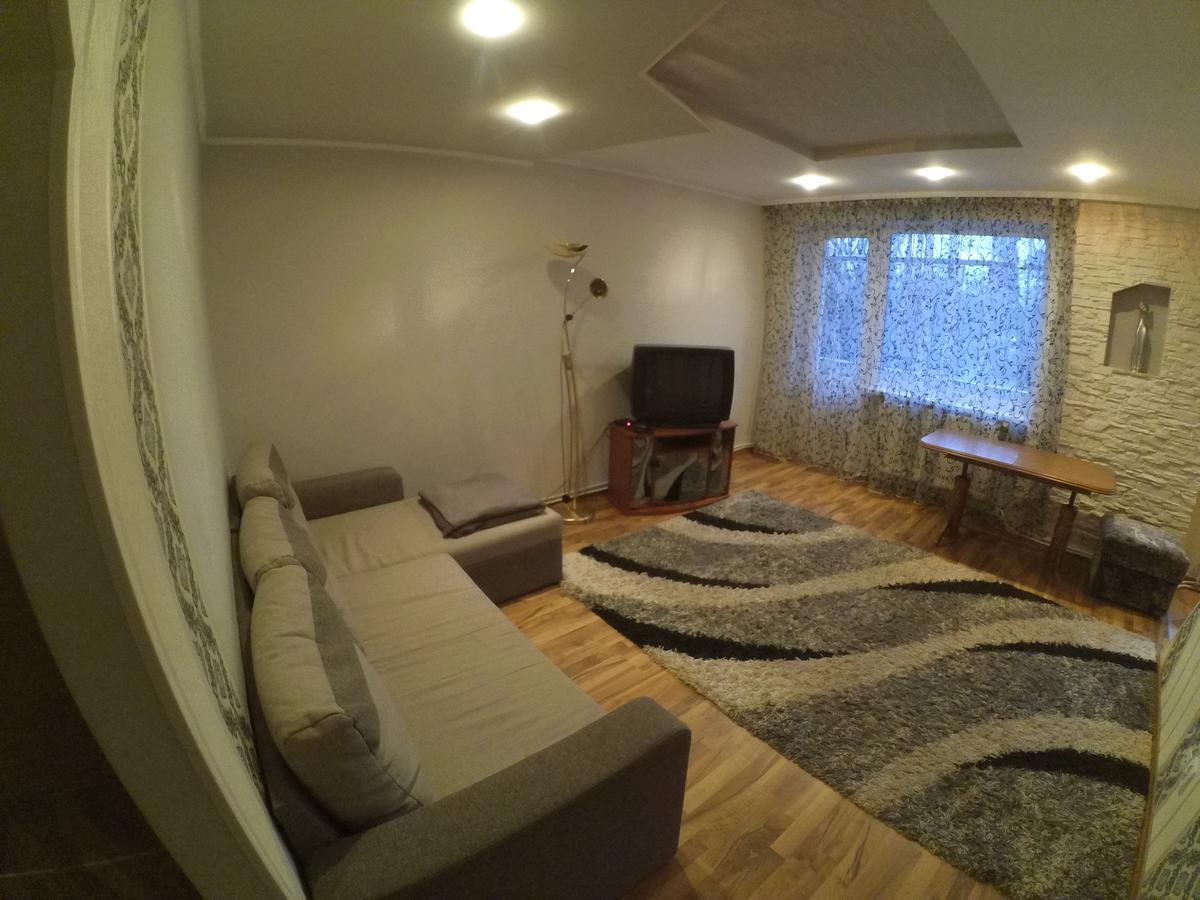 Apartmán Tihogo 15 Užhorod Exteriér fotografie